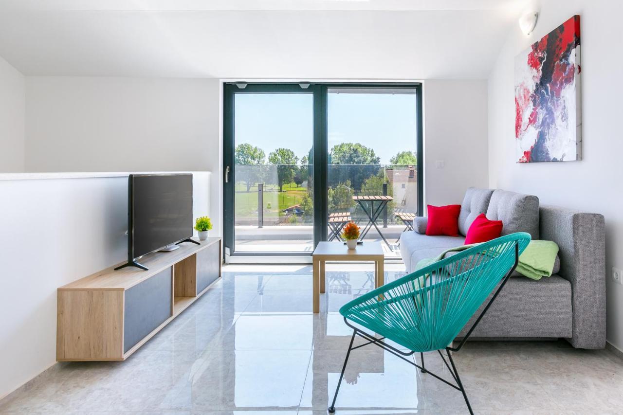 Nevia Apartment