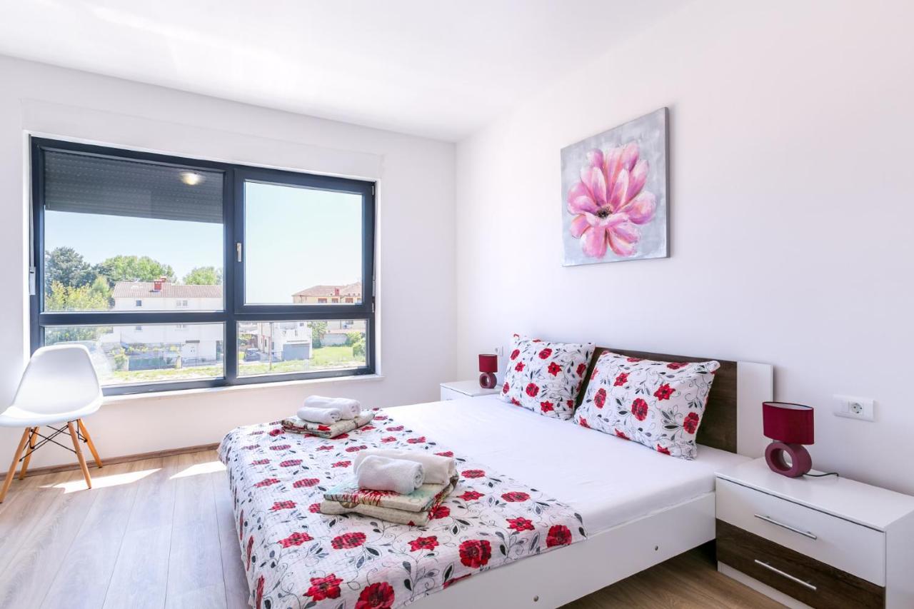 Nevia Apartment